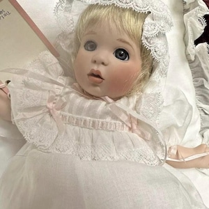 Wendy Lawton 1994 Collectors Guild Doll Wee Handful w/ COA 9.5&quot;