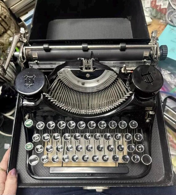 SAVIGNAC アフィシストForney カタログ 2001年 新品未開封1冊 Underwood Universal 4 Bank Typewriter 1936 Serial F960798 W