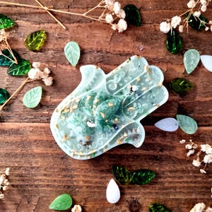 Money Candle Magick Spell - Handmade & Comes with instructions - Contain Crystals, Oils and Herbs