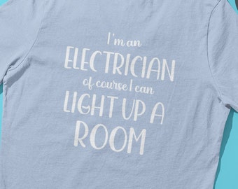面白い電気技師Tシャツ：部屋を明るく照らす
