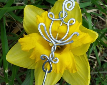 Little Daffodil Flower Sterling Silver Shawl Pin, Daffodil Jewelry Brooch, Sweater Closure, Gifts for Knitters, Knitting Accessories Women