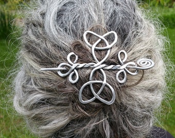 Barrette en aluminium, noeuds celtiques de la Trinité, Barrette, Barrette, Épingle à châle, Support pour chignon, Accessoires cheveux longs, Tricot, Femmes