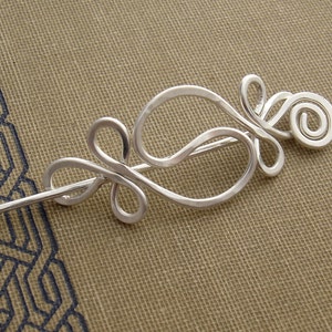 Little Yin Yang Harmony Sjalnål i sterlingsilver, halsduksnål, tröjbrosch, stickargåva för kvinnor spetssjalnål, koftaklämma bild 6
