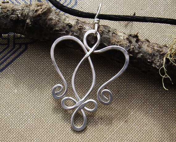I Luv LTD Set Pendant Earrings Set Sterling Silver Hearts Celtic Swirl Style I Luv LTD Set Pendant Earrings Set Sterling Silver Hearts Celtic Swirl Style
