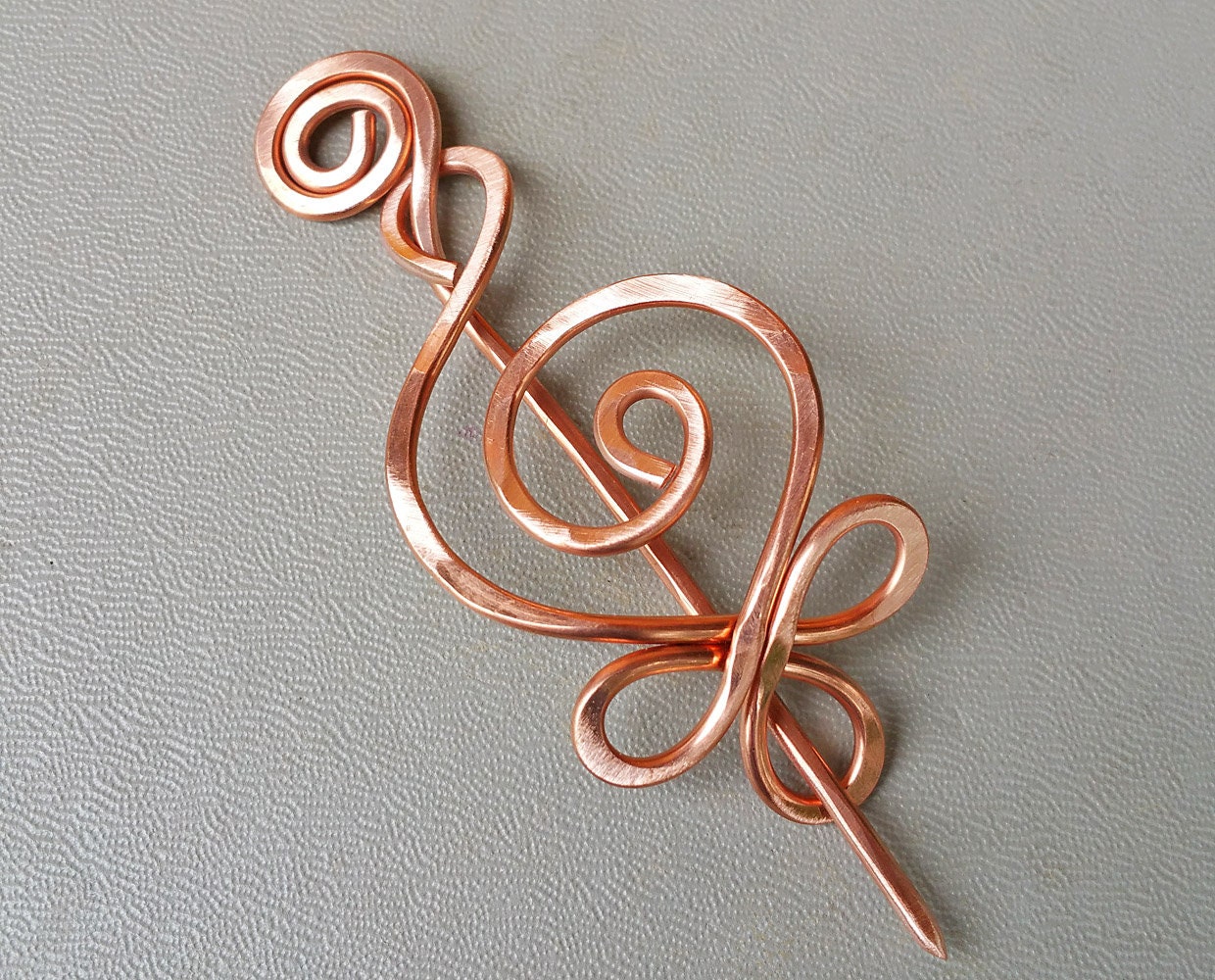 Handmade spiral copper cardigan clasp or sweater clasp for knit and fabric  - Sweater clip - Metal clasp - CL005