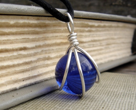 Blue marble necklace deals