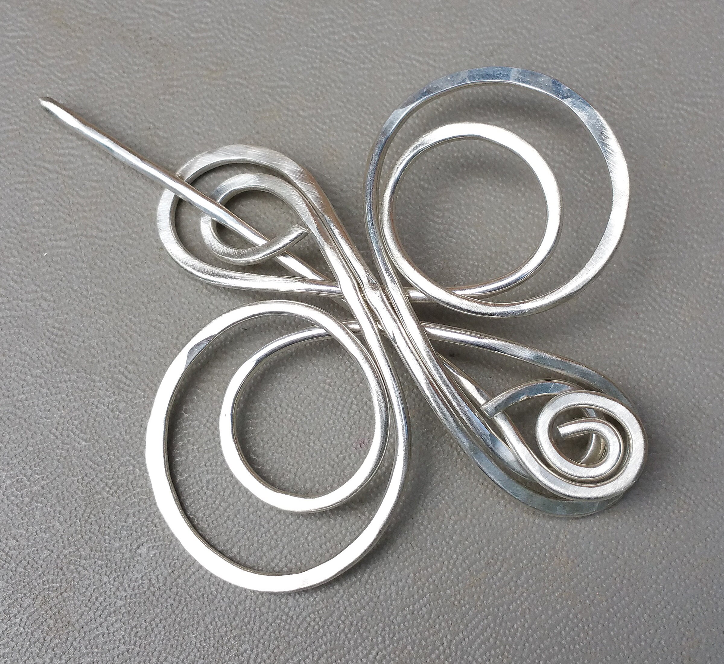 Little Circle With A Twist Sterling Silver Shawl Pin, for Fingering Weight  Lace Shawl, Scarf Pin, Sweater Brooch, Knitted Wrap Fastener, 
