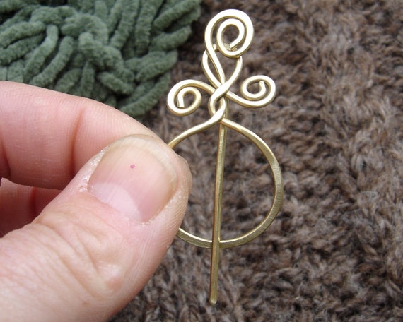 Little Circle With a Twist Brass Shawl Pin, Sweater Brooch, Scarf