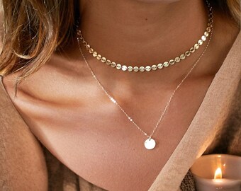 Gepersonaliseerde pailletten gelaagde kettingen set van twee • pailletten choker goud zilveren ketting • kettingen voor vrouwen • minimalistische sieraden cadeau voor haar