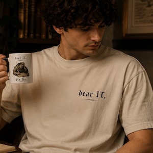 Taza y camiseta de monje medieval, regalo "Querido soporte técnico, por favor arréglalo", taza divertida de soporte técnico, camiseta gráfica de estilo academia oscura, ropa gótica medieval