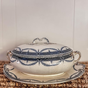 Antique Tureen with Platter Marked J Kent Hampton England, Antique Tureen, Vintage Tureen, English Kitchen, English Tureen, Antique Platter