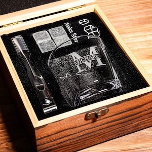 Personalized Whiskey Glass Set with Wooden Box, Groomsmen Gift, Best Man Gift, Groomsman Proposal, Boyfriend Gift, Gifts for Men