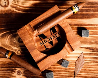 Personalized Cigar Ashtray, Cigar Holder, Unique Ashtray, Walnut wood Ashtray, Cigar Accessory, Husband & Fathers Gift, Groomsman Gift