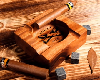 Personalized Cigar Walnut wood Ashtray, Great Gift for Men, Unique Ashtray, Cigar Accessory, Husband & Fathers Gift, Groomsman Gift