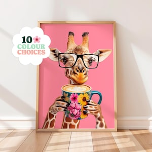 Zabawny nadruk z żyrafą i kawą: Fantazyjna sztuka ścienna do kuchni