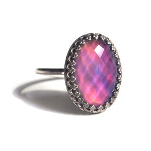 Classic Crown Faceted Mood Ring in Sterling Silver with Color Changing Stone