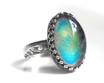 Classic Mood Ring with Antiqued Sterling Silver Floral Band with Color Changing Stone