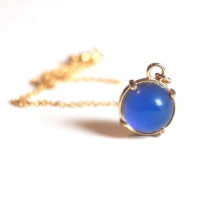 Medium Prong Mood Necklace in Gold