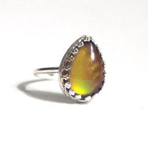 Medium Teardrop Mood Ring in Sterling Silver with Color Changing Stone image 6