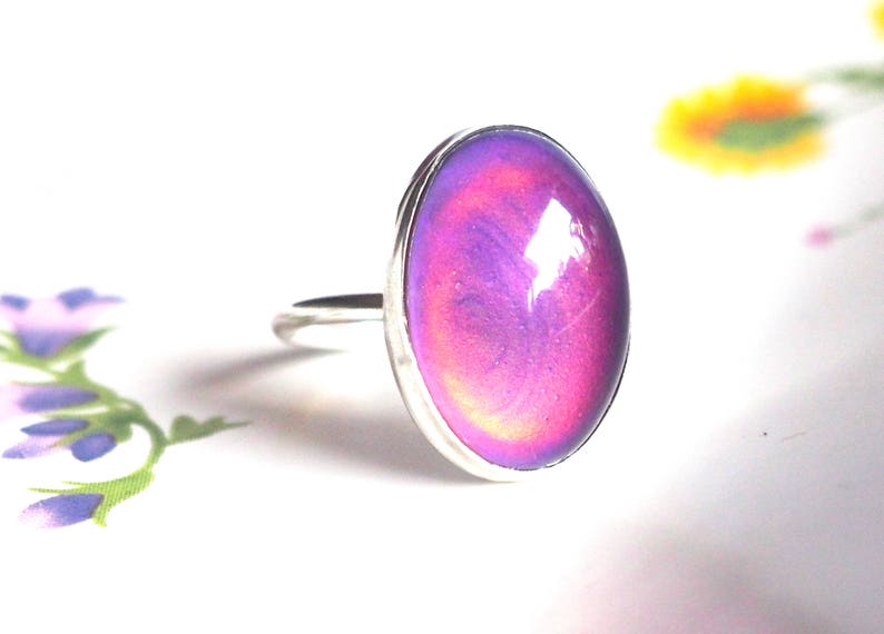 Mood Ring in Sterling Silver, Color Changing Ring image 1