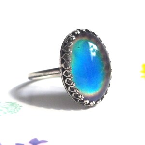 Classic Crown Mood Ring in Antiqued Sterling Silver with Color Changing Stone image 5