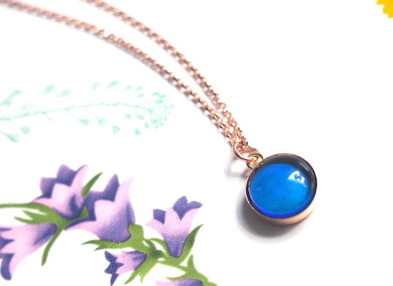 Changing color necklace new arrivals