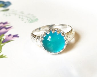 Mood Ring with Floral Band, in Sterling Silver, Medium Round with Color Changing Stone