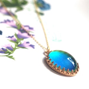 Classic Crown Mood Necklace in 14kt Gold with Color Changing Stone image 2