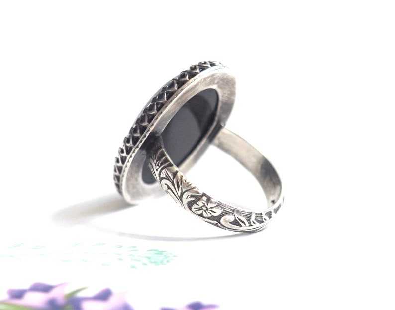 Cocktail Mood Ring with Floral Band in Antiqued Sterling Silver image 9