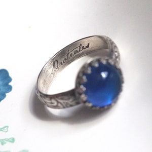 Medium Mood Ring with Floral Band in Antiqued Sterling Silver with Color Changing Stone image 6