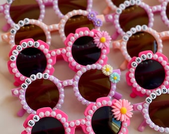 Gafas de sol personalizadas para niños con flores / Sunnies para niños pequeños adornados personalizados / Gafas florales con nombre para niños / Gafas personalizadas divertidas