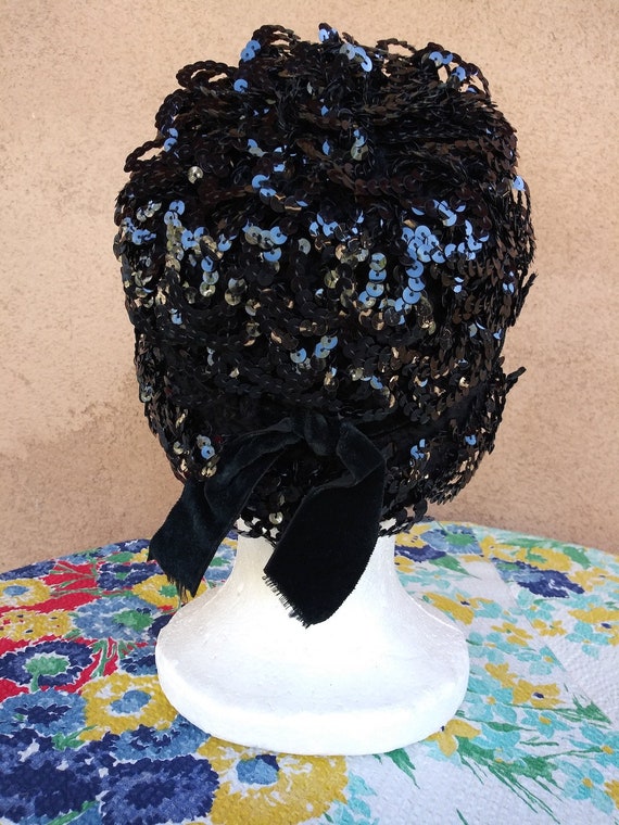 Vintage 1960s Black Sequin Cloche Hat Crochet Cap… - image 7