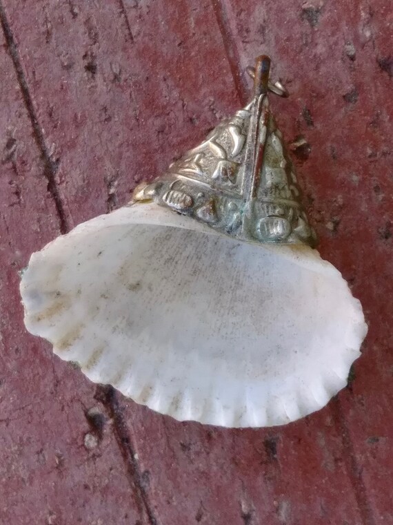 Vintage 1980s Sea Shell Earrings Dangle Style Pie… - image 8