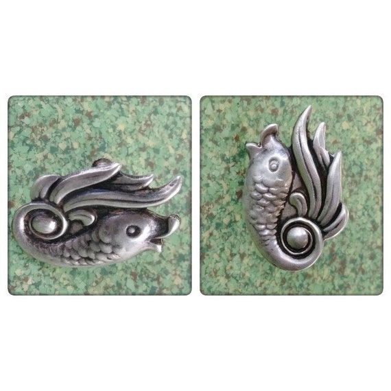 Vintage 1940s Silver Swimming Fish Earrings Screw