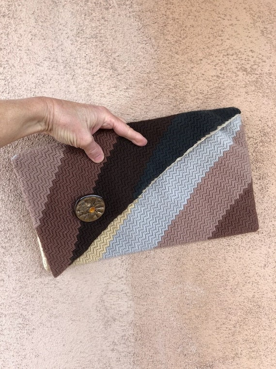 Vintage 1940s Needlepoint Envelope Clutch Purse - image 2