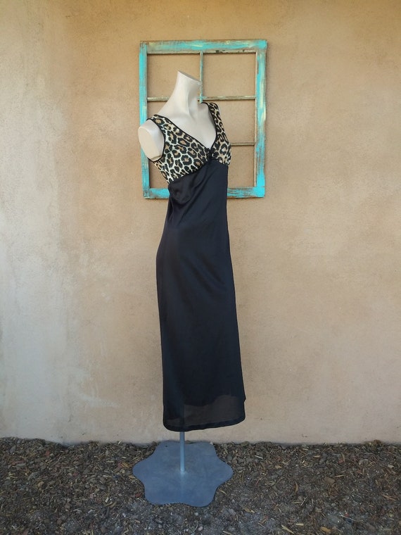 Vintage 1960s Leopard Print Nightgown Sz S M to B… - image 3