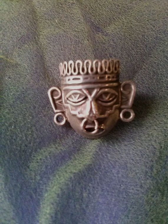 Vintage 1950s Silver Mayan Face Necklace Set 4 pc… - image 3