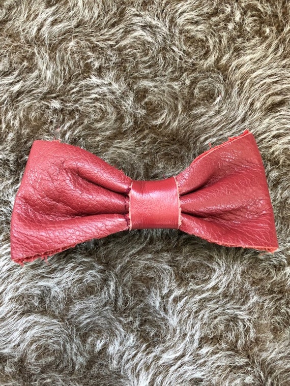 Vintage 1980s Red Leather Bow Hair Clip Barrette - image 2