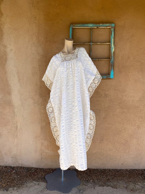 Vintage 1970s White Seersucker Caftan Maxi Dress S