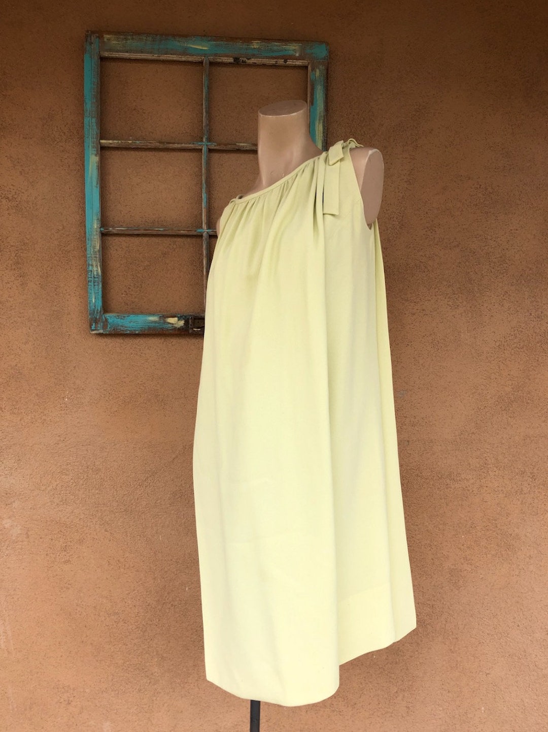 Vintage 1960s Celery Green Dress With Watteau Sz M L B38 Etsy UK