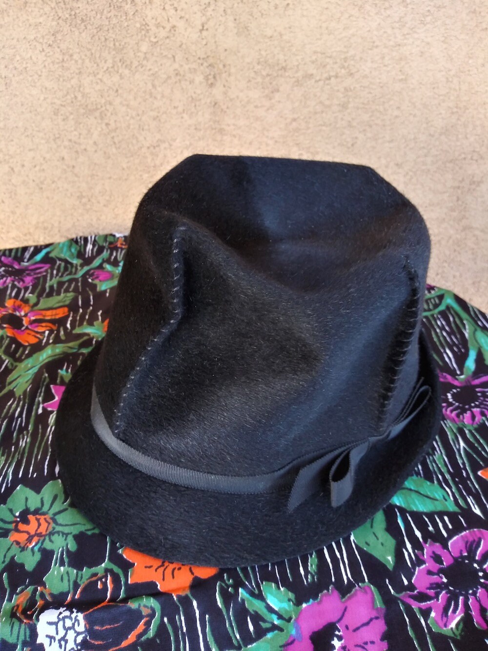 VTG 1960s Womens Black Wool Fedora Hat Vintage Ladies Black Wool Hat Sculptural Fedora 1960s | eBay main image 3
