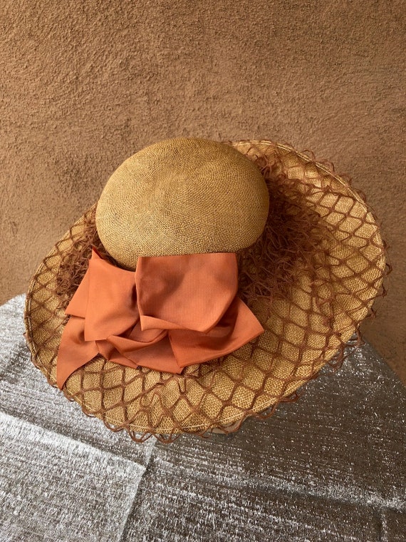 Vintage 1940s Straw Saucer Hat with Big Bow Veilin