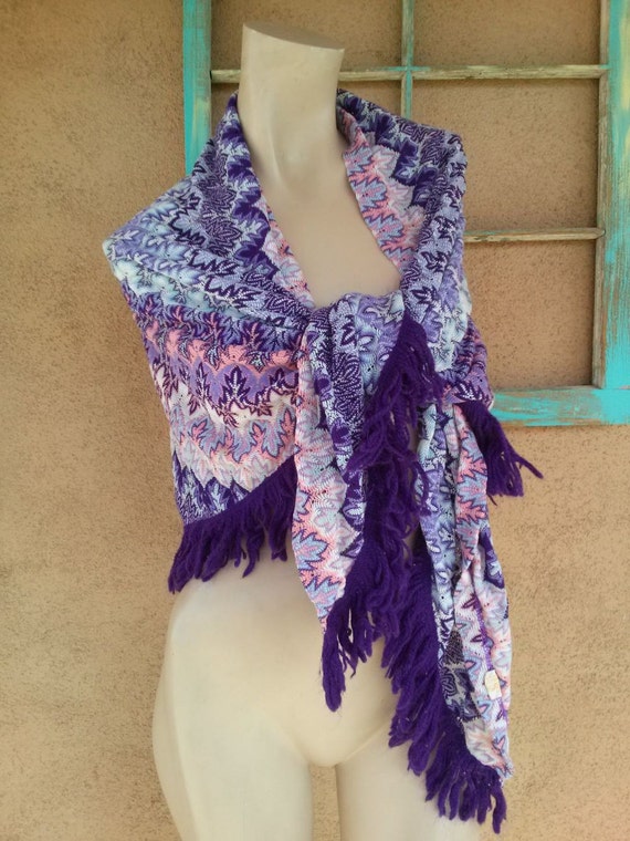 Vintage 1960s Shawl Wrap Purple Fish Scale OS - image 2