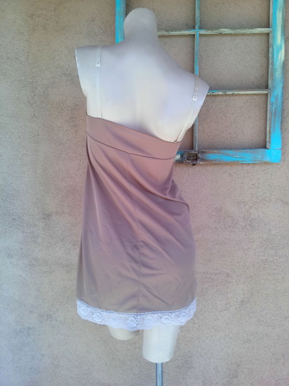 Vintage 1960s Lacy Brown Slip Mini Dress Length B… - image 5