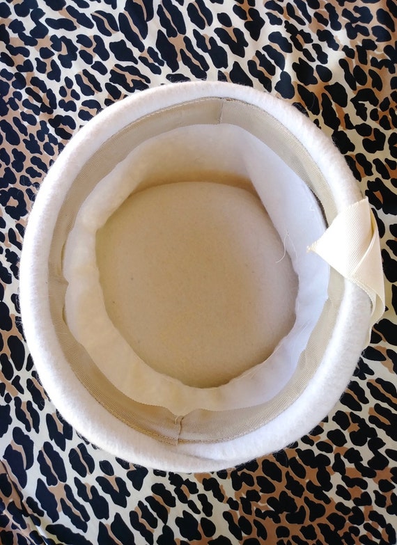 1950s White Wool Sculptural Hat OS Vintage 1950s Hat Sculptural Toque White Wool Topper - Etsy main image 3