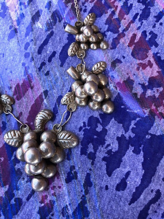 Vintage 1940s Silver Charm Necklace Grape Cluster… - image 4