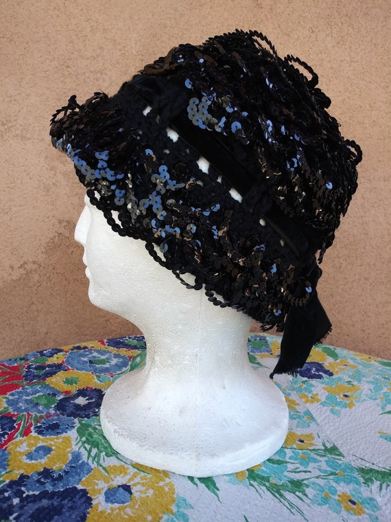 Vintage 1960s Black Sequin Cloche Hat Crochet Capl