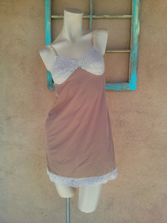 Vintage 1960s Lacy Brown Slip Mini Dress Length B3