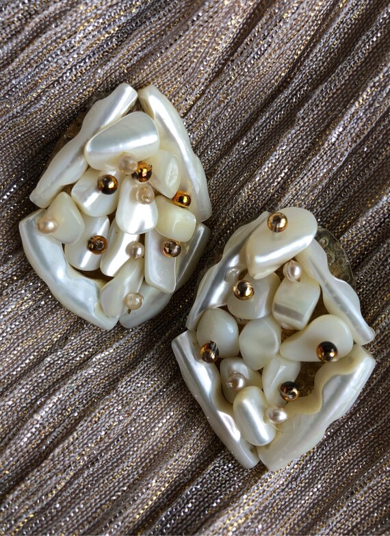 Vintage 1950s Shell Cluster Earrings Large Stateme