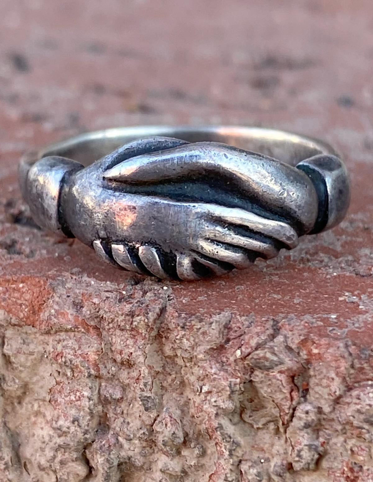 Rosen Vintage 1980s James Avery Freundschaftsring Unisex Retired